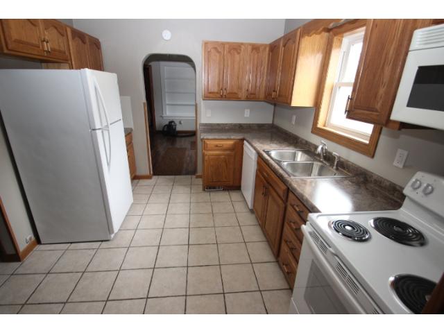 321 3rd St SE, Melrose, MN 56352 photo 4