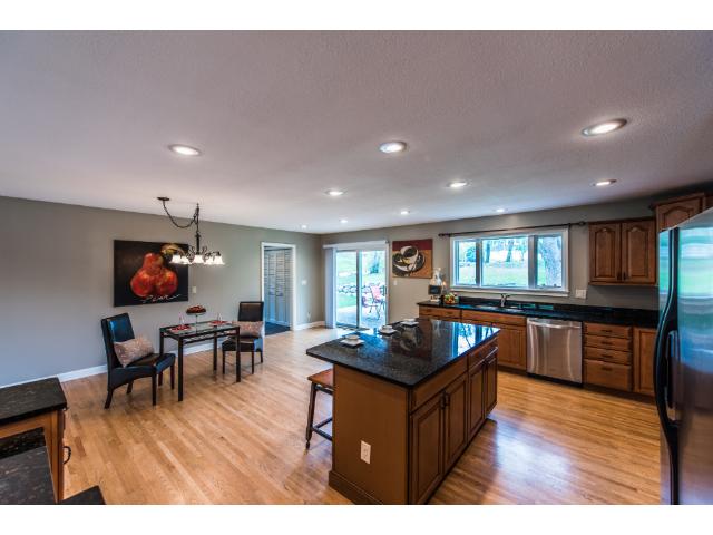 16425 Norwood Dr, Minnetonka, MN 55345 photo 8