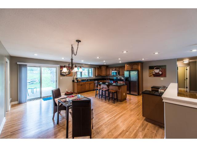16425 Norwood Dr, Minnetonka, MN 55345 photo 4