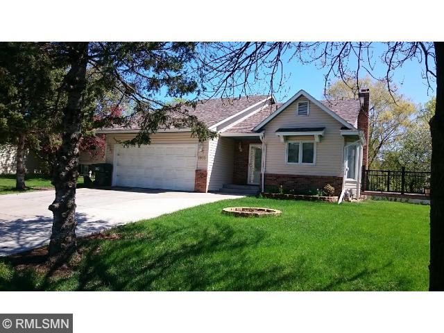 1875 Deer Hills Trl, Eagan, MN 55122 photo 1