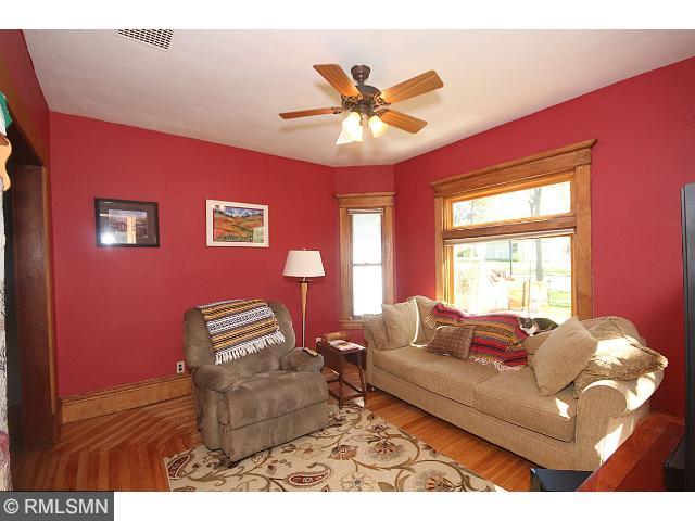537 E Maple St, River Falls, WI 54022 photo 4