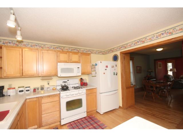 537 E Maple St, River Falls, WI 54022 photo 8