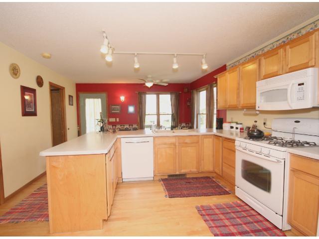 537 E Maple St, River Falls, WI 54022 photo 7