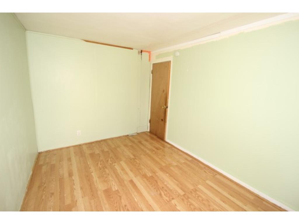 910 3rd St E, Saint Paul, MN 55106 photo 10