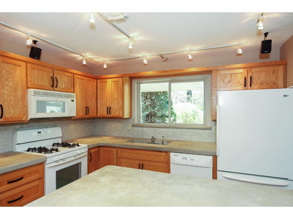 12008 Oregon Cir N, Champlin, MN 55316 photo 6