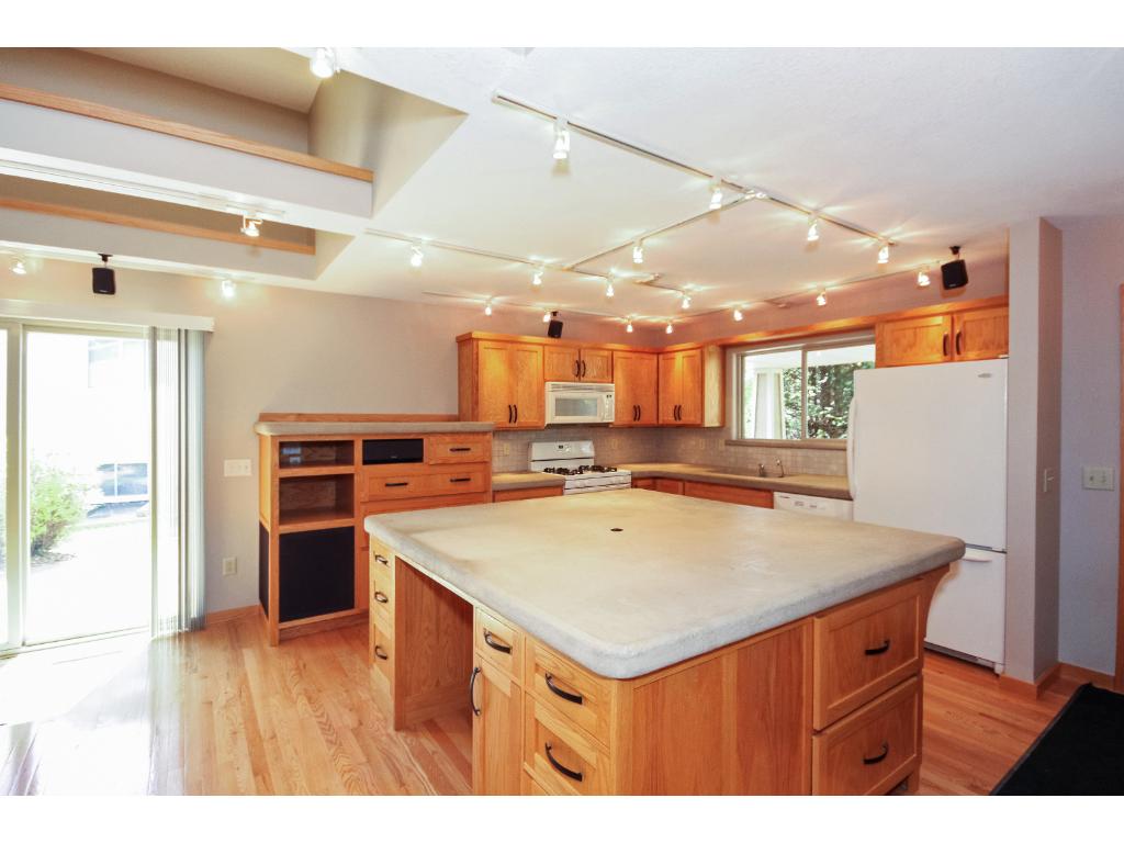 12008 Oregon Cir N, Champlin, MN 55316 photo 5