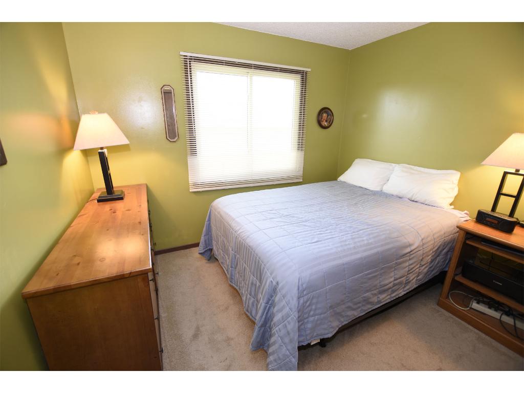4484 Cinnamon Ridge Trl #A, Eagan, MN 55122 photo 10