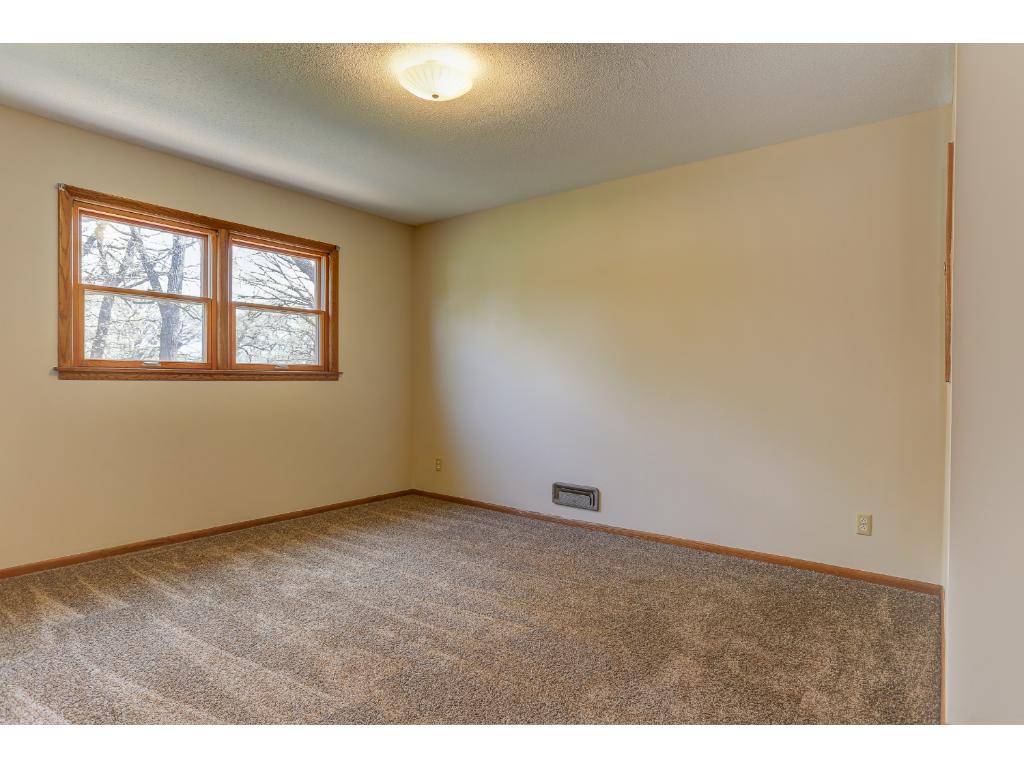 11818 Porter Dr, Champlin, MN 55316 photo 15