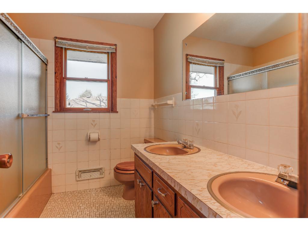 11818 Porter Dr, Champlin, MN 55316 photo 18