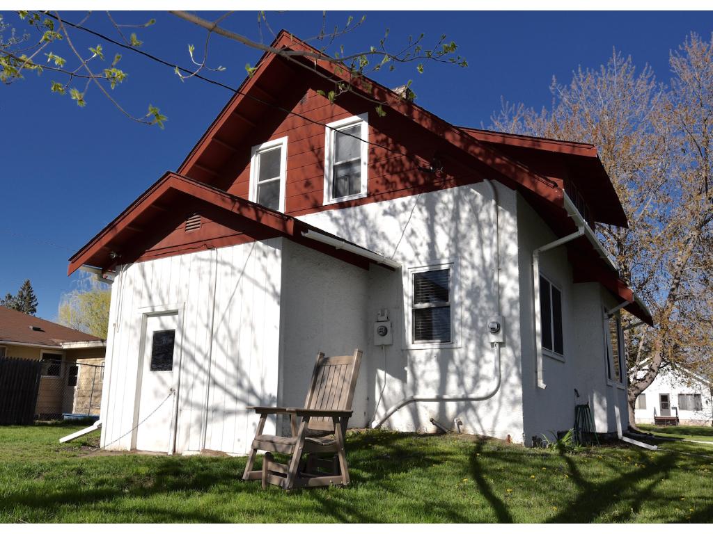 420 3rd Ave SE, Milaca, MN 56353 photo 3