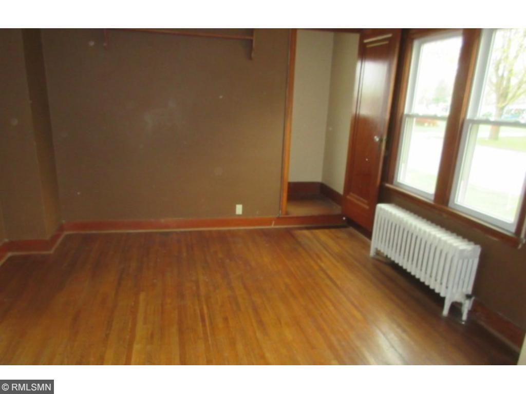 204 7th St E, Glencoe, MN 55336 photo 6