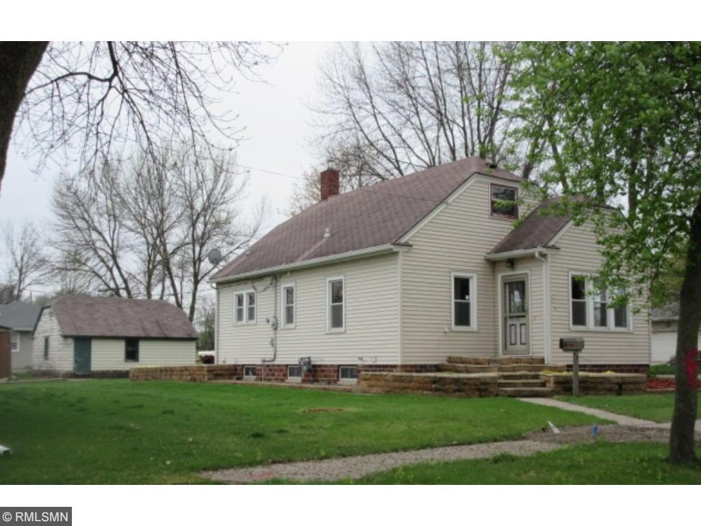 204 7th St E, Glencoe, MN 55336 photo 1