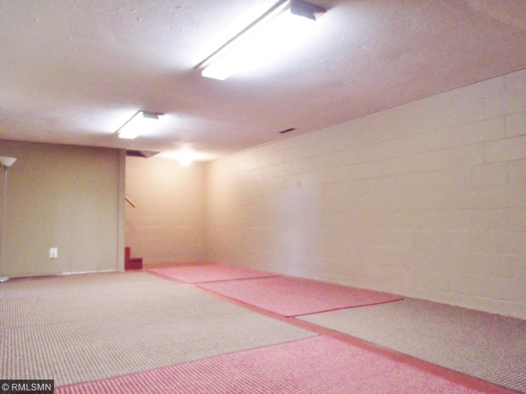 1611 12th St E, Glencoe, MN 55336 photo 9