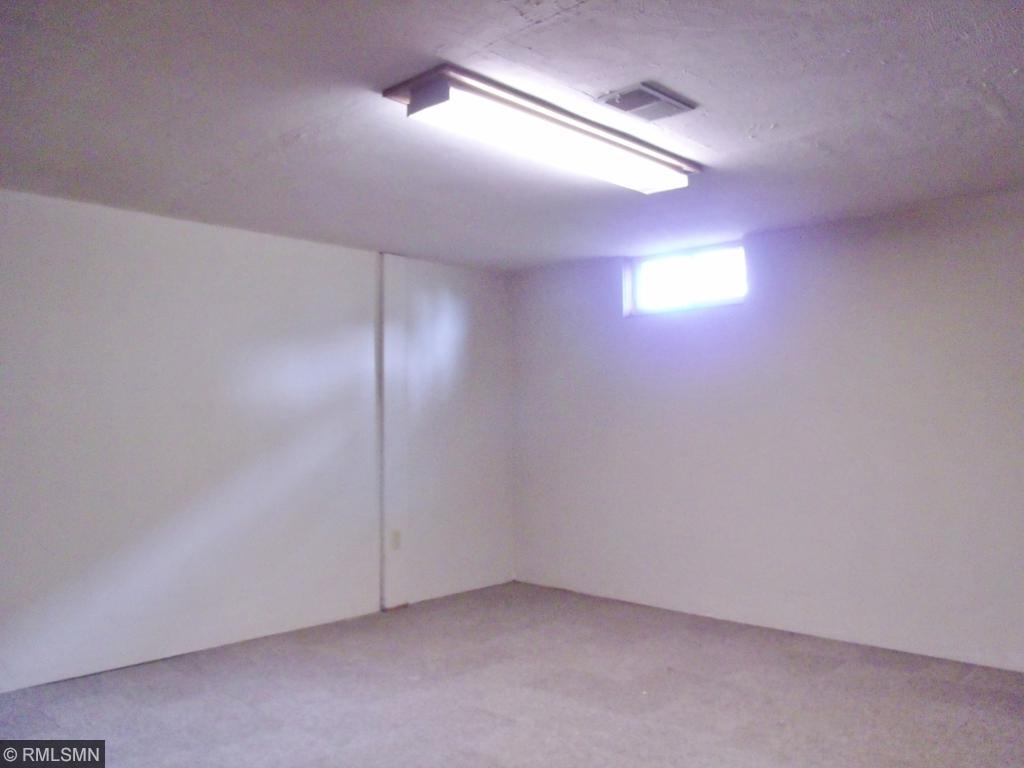 1611 12th St E, Glencoe, MN 55336 photo 10