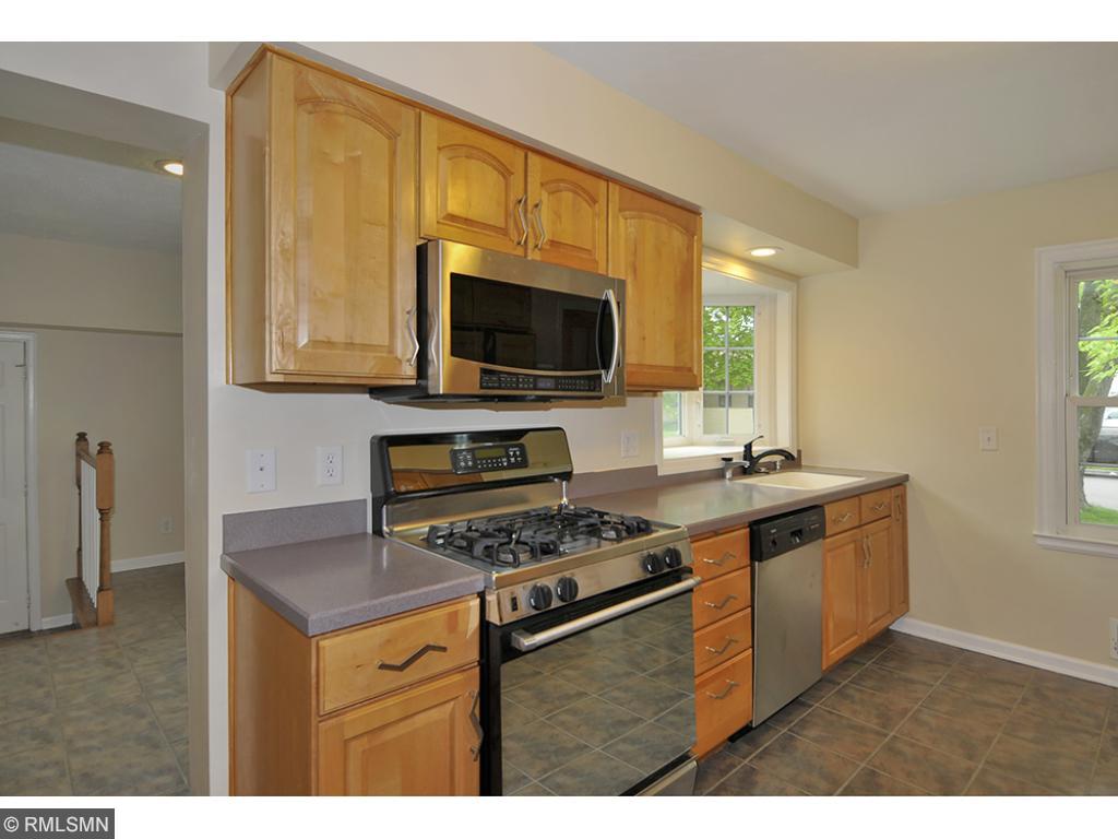310 6th St NW, Faribault, MN 55021 photo 3
