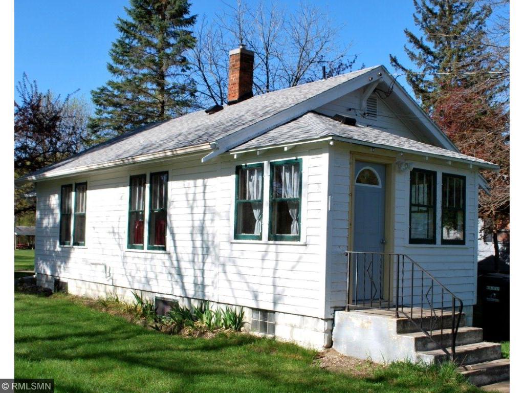 1627 Pine St, Brainerd, MN 56401 photo 1