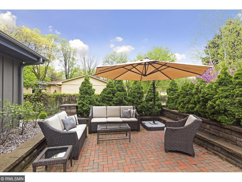 10101 Irwin Rd, Bloomington, MN 55437 photo 23