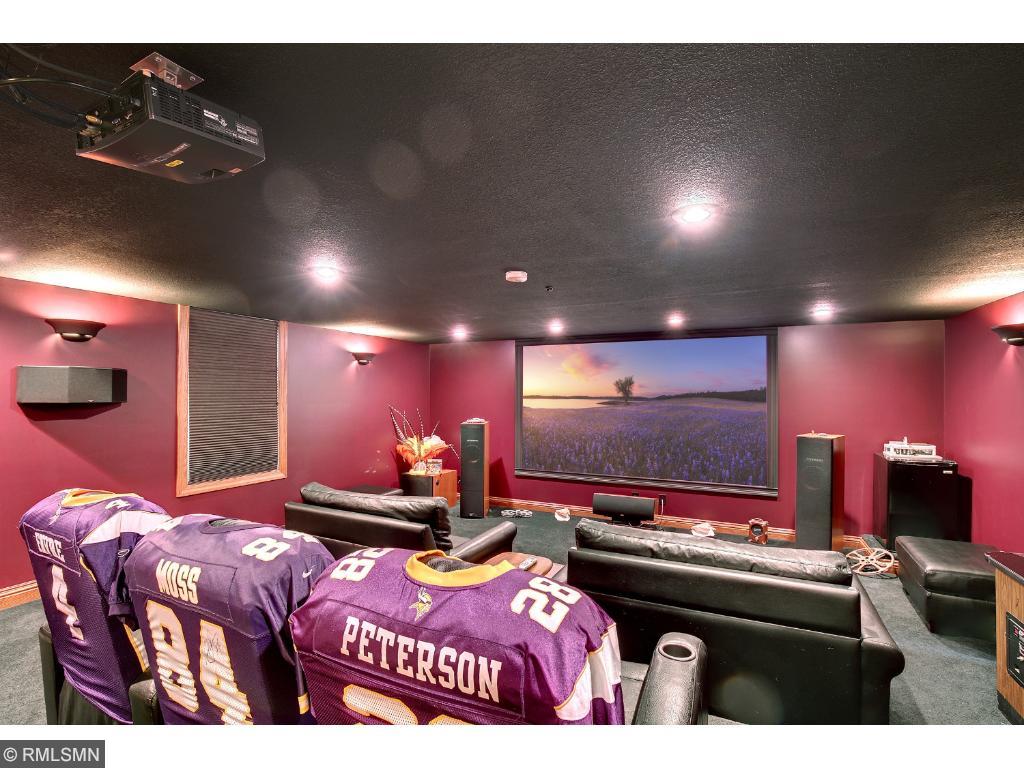 10101 Irwin Rd, Bloomington, MN 55437 photo 15