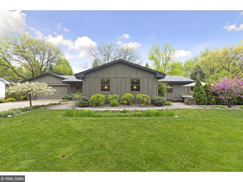 10101 Irwin Rd, Bloomington, MN 55437 photo 1