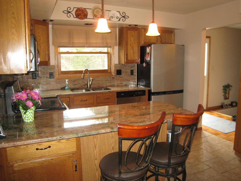 515 W House St, Duluth, MN 55808 photo 2