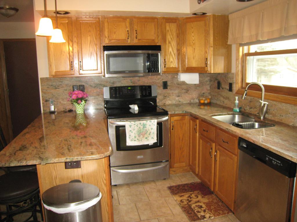 515 W House St, Duluth, MN 55808 photo 3