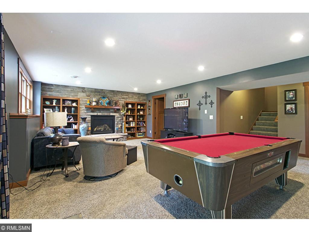 237 Smith Cir, River Falls, WI 54022 photo 8