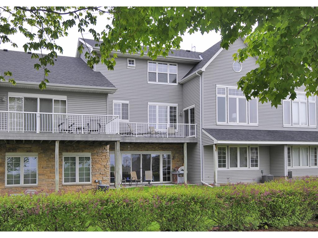 1103 Shumway Ct, Faribault, MN 55021 photo 2