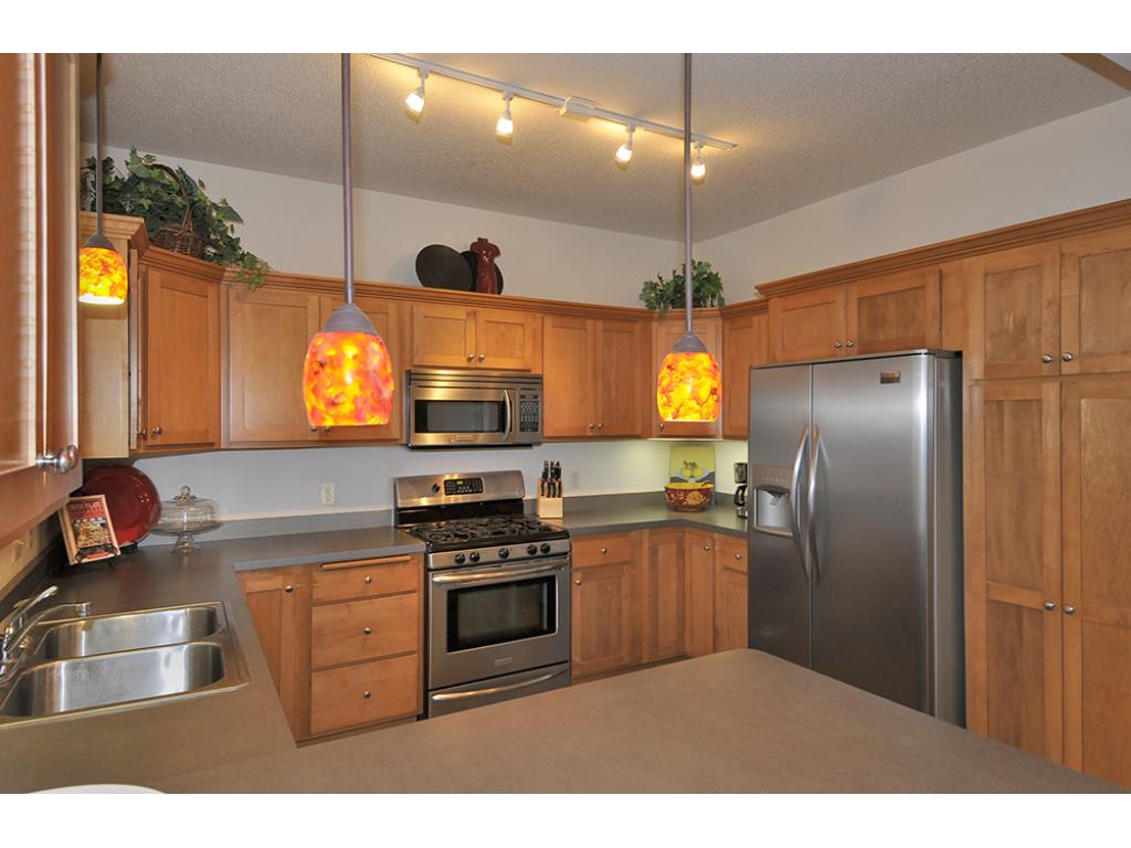 1103 Shumway Ct, Faribault, MN 55021 photo 5