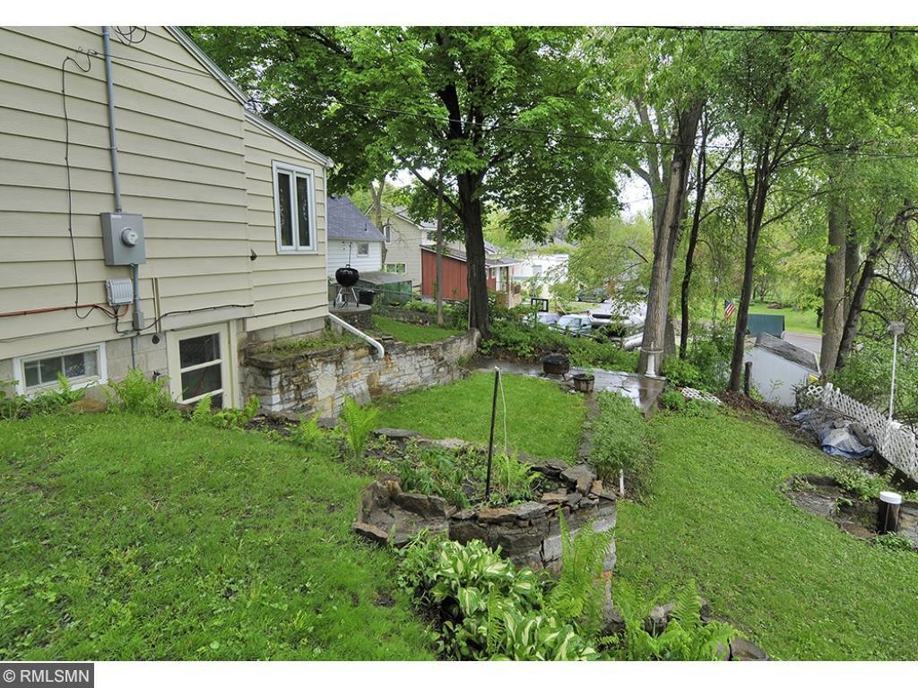 815 Willow St, Faribault, MN 55021 photo 9