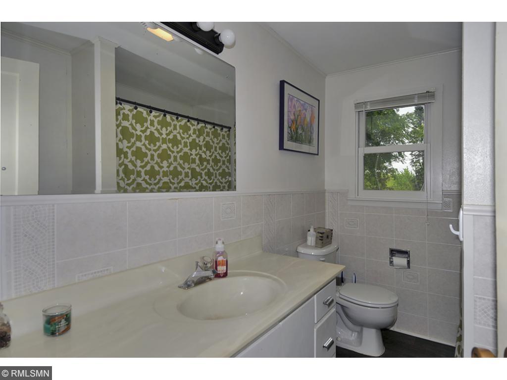 815 Willow St, Faribault, MN 55021 photo 6