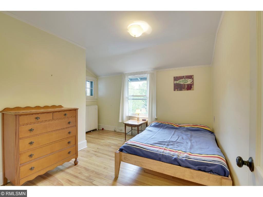 811 W 34th St, Minneapolis, MN 55408 photo 9