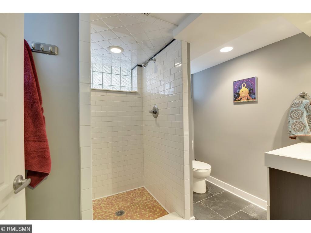 811 W 34th St, Minneapolis, MN 55408 photo 14