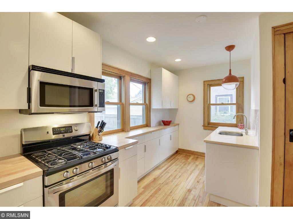 811 W 34th St, Minneapolis, MN 55408 photo 7