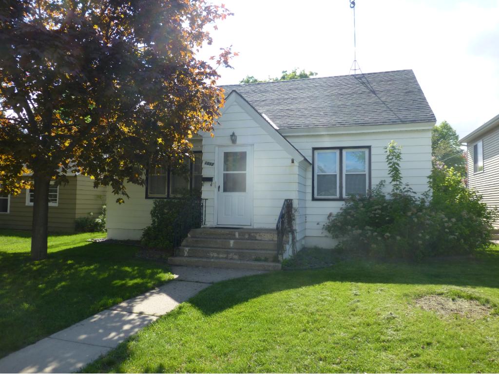 1017 16th Ave S, Saint Cloud, MN 56301 photo 1