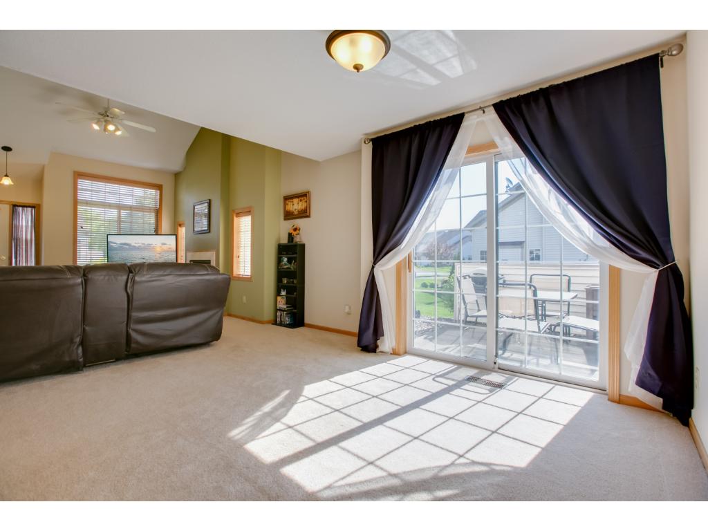 2114 Willow Cir, Hugo, MN 55038 photo 7