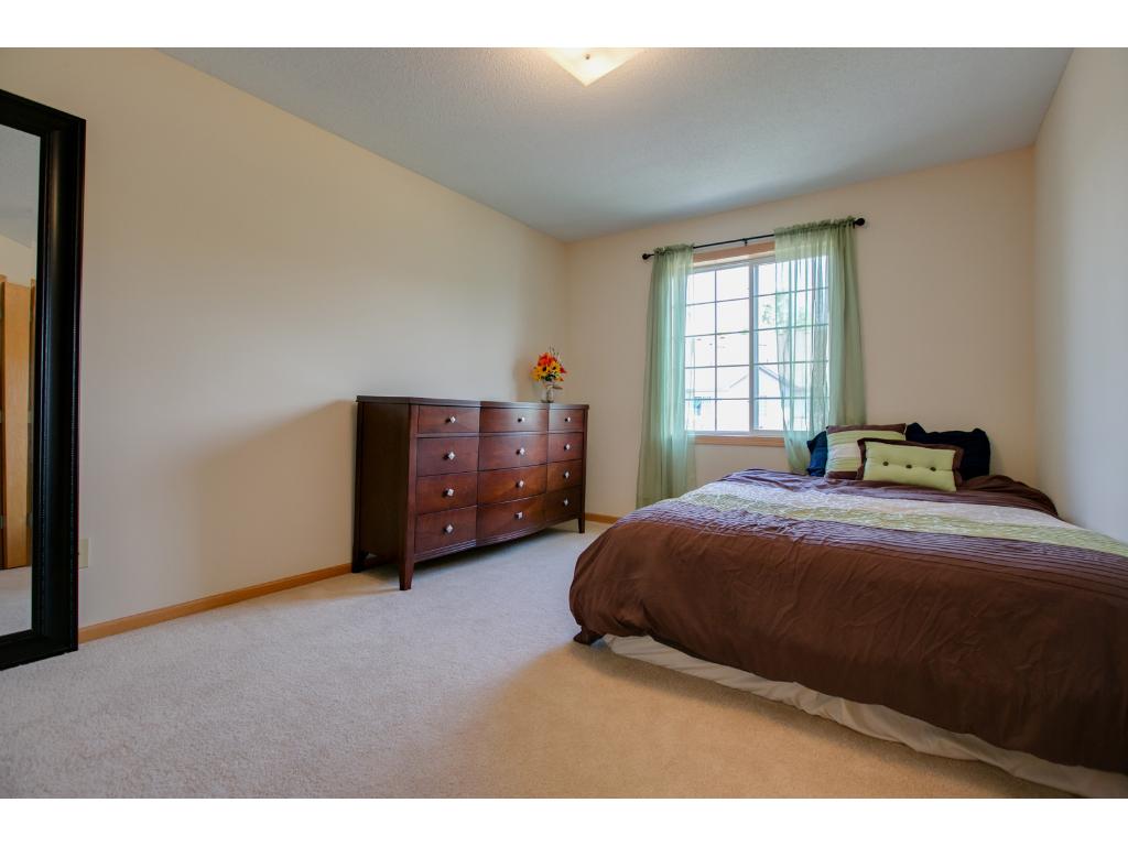 2114 Willow Cir, Hugo, MN 55038 photo 13