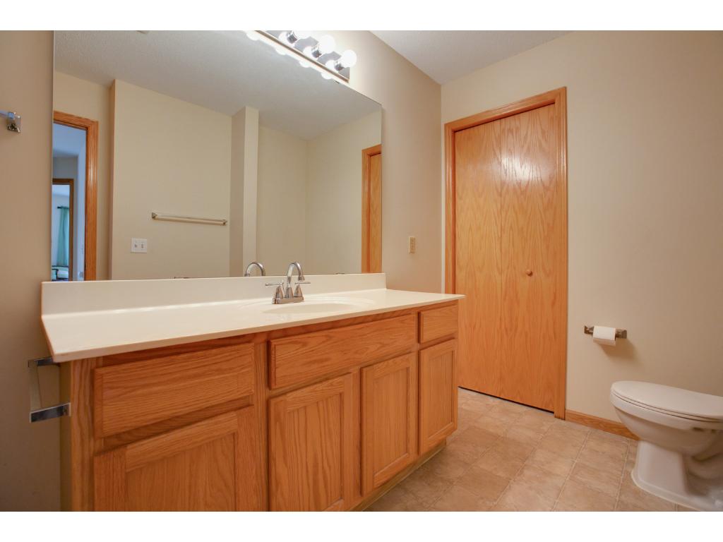 2114 Willow Cir, Hugo, MN 55038 photo 12