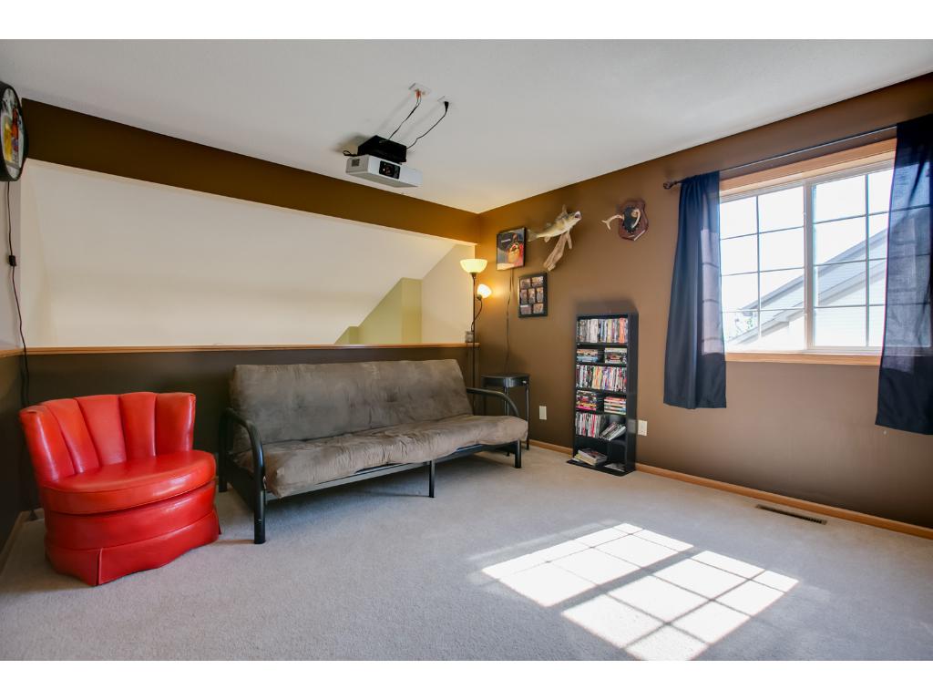 2114 Willow Cir, Hugo, MN 55038 photo 10