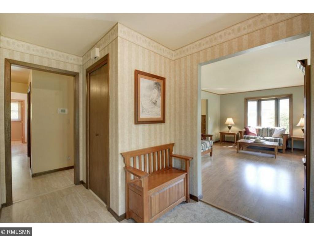 4768 Sycamore Trl, Maple Plain, MN 55359 photo 5