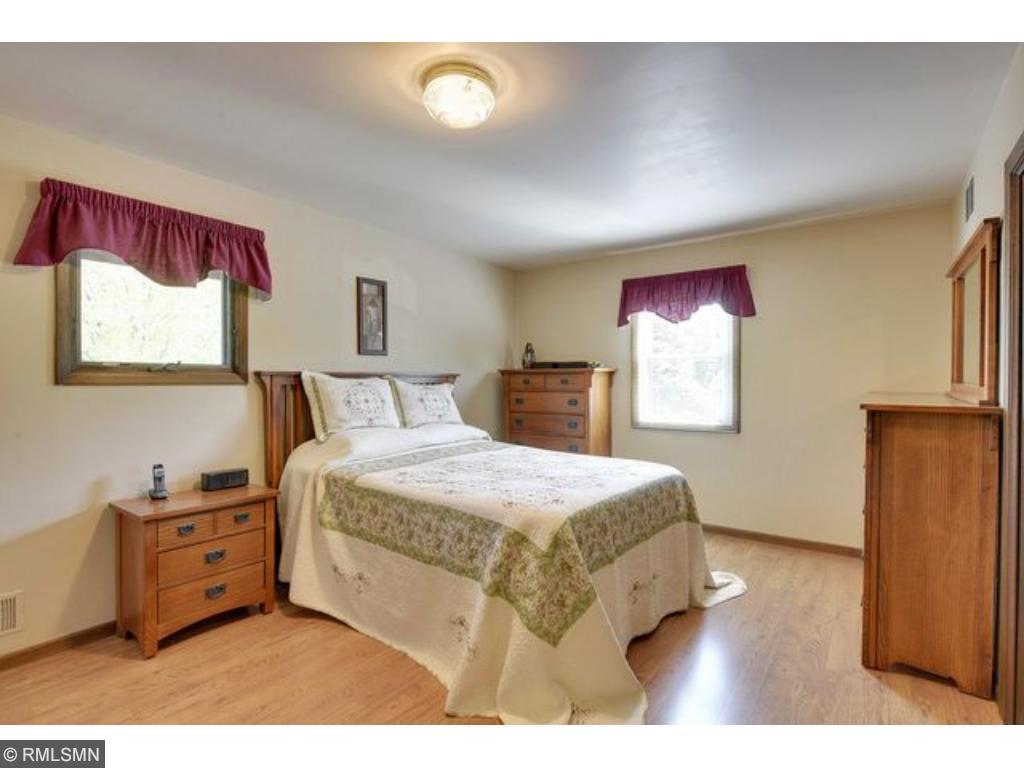 4768 Sycamore Trl, Maple Plain, MN 55359 photo 9