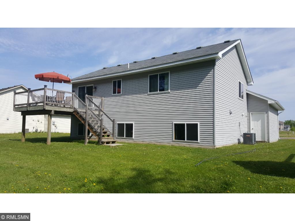 307 13th St NE, Milaca, MN 56353 photo 2