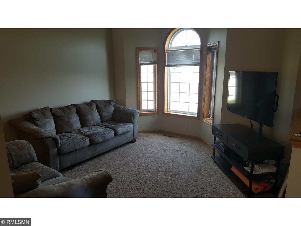 307 13th St NE, Milaca, MN 56353 photo 6