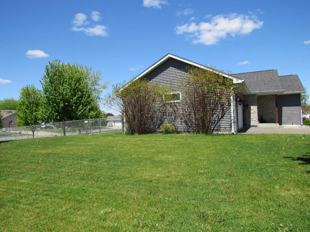 1394 4th Ave, Baldwin, WI 54002 photo 3