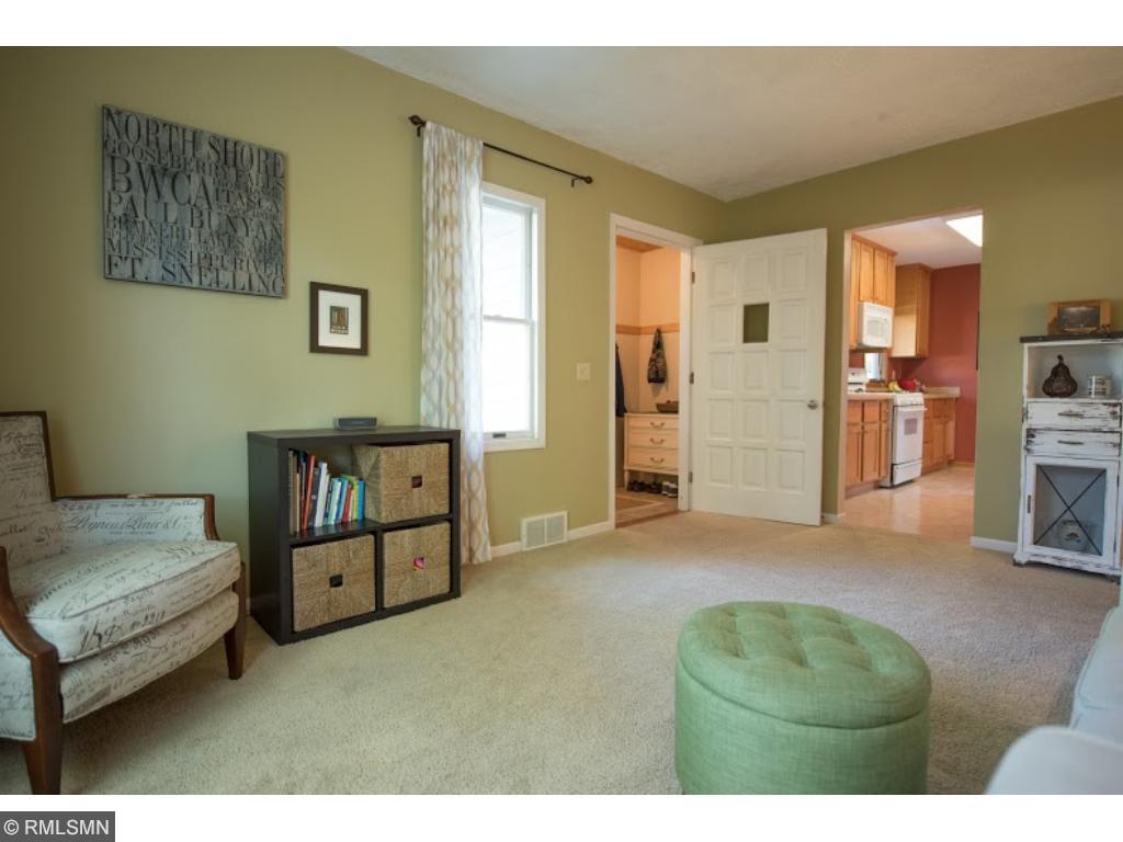 6827 E River Rd, Minneapolis, MN 55432 photo 4