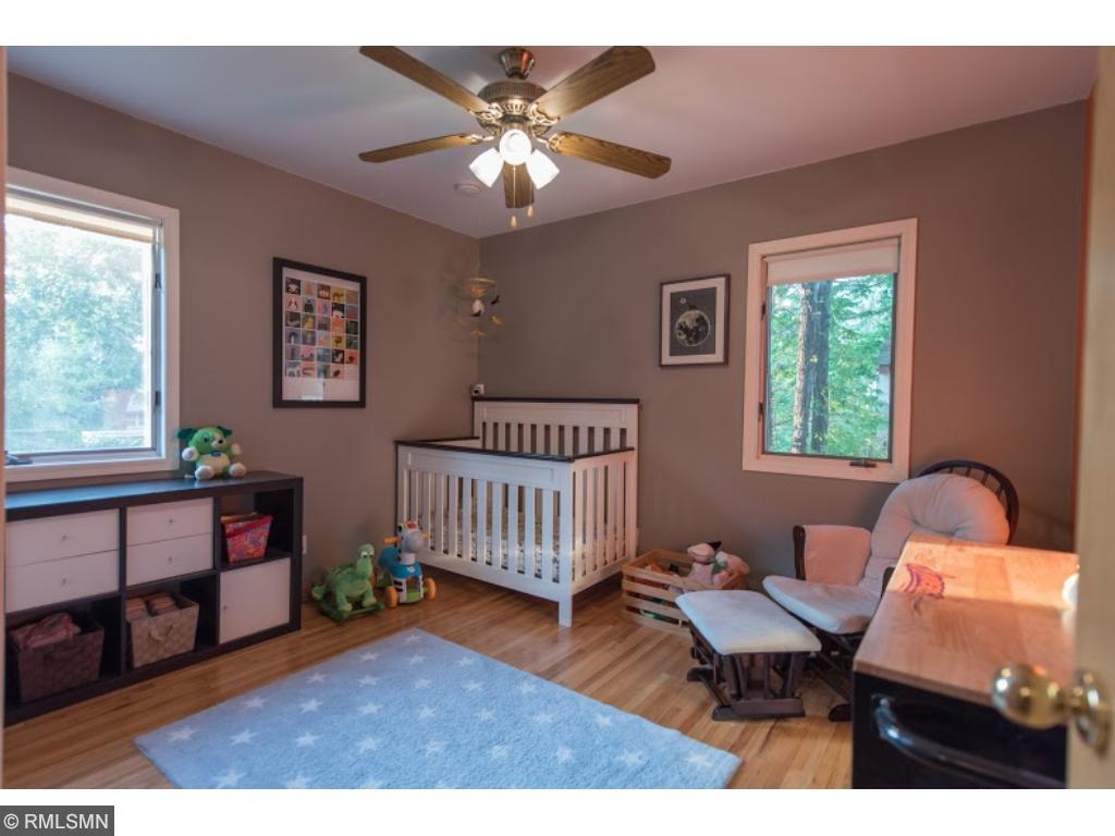 6827 E River Rd, Minneapolis, MN 55432 photo 7