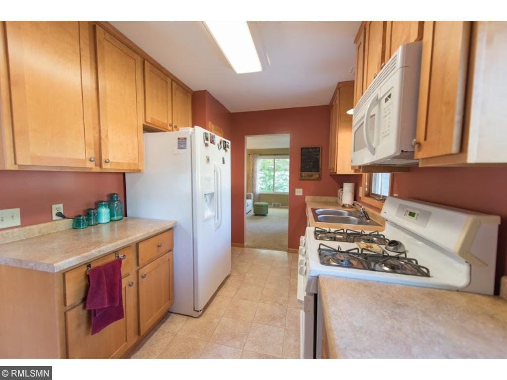 6827 E River Rd, Minneapolis, MN 55432 photo 3