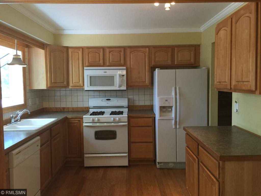 1479 Rainbow Ave, Maple Plain, MN 55359 photo 3