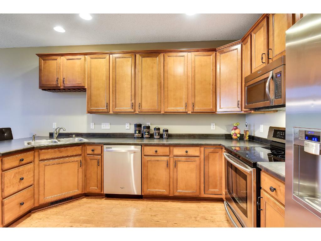 15453 June Grass Ln, Eden Prairie, MN 55347 photo 13