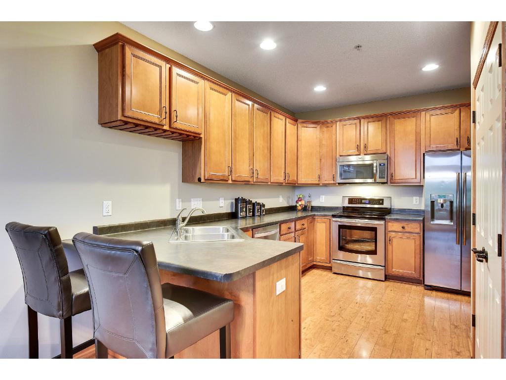 15453 June Grass Ln, Eden Prairie, MN 55347 photo 12