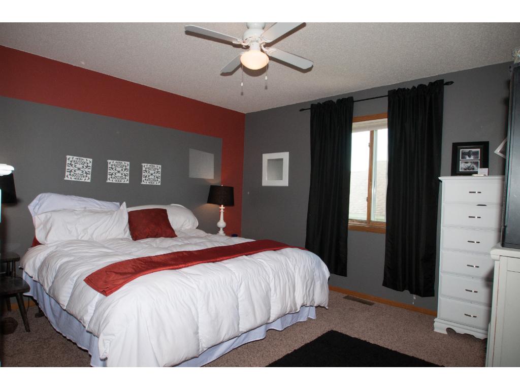 3843 Danbury Trl, Eagan, MN 55123 photo 7